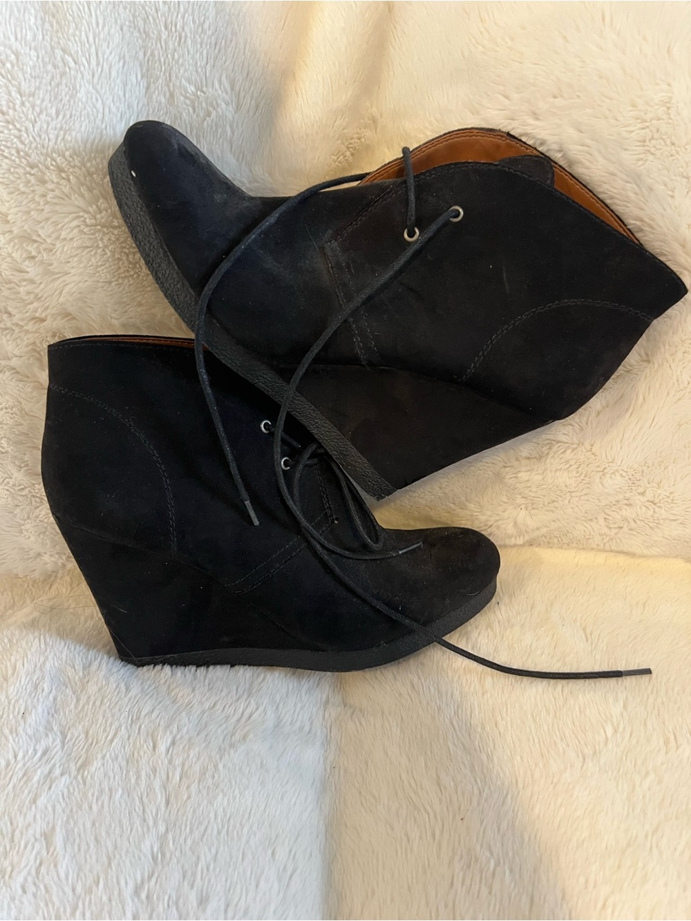 Rockport Black Suede Lace-Up Wedge Booties - Picture 2 of 7